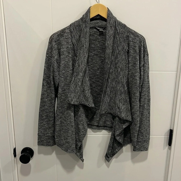 Eddie Bauer gray button  up cardigan size small - Picture 2 of 15